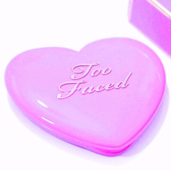 Too Faced Love Flused Water Color Blush in Greatest Love of All (Barbie PINK Y2K - Picture 5 of 13